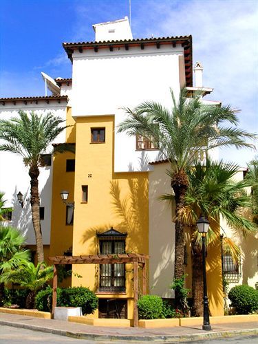 Aparthotel Ona Aldea del Mar Torrevieja Esterno foto