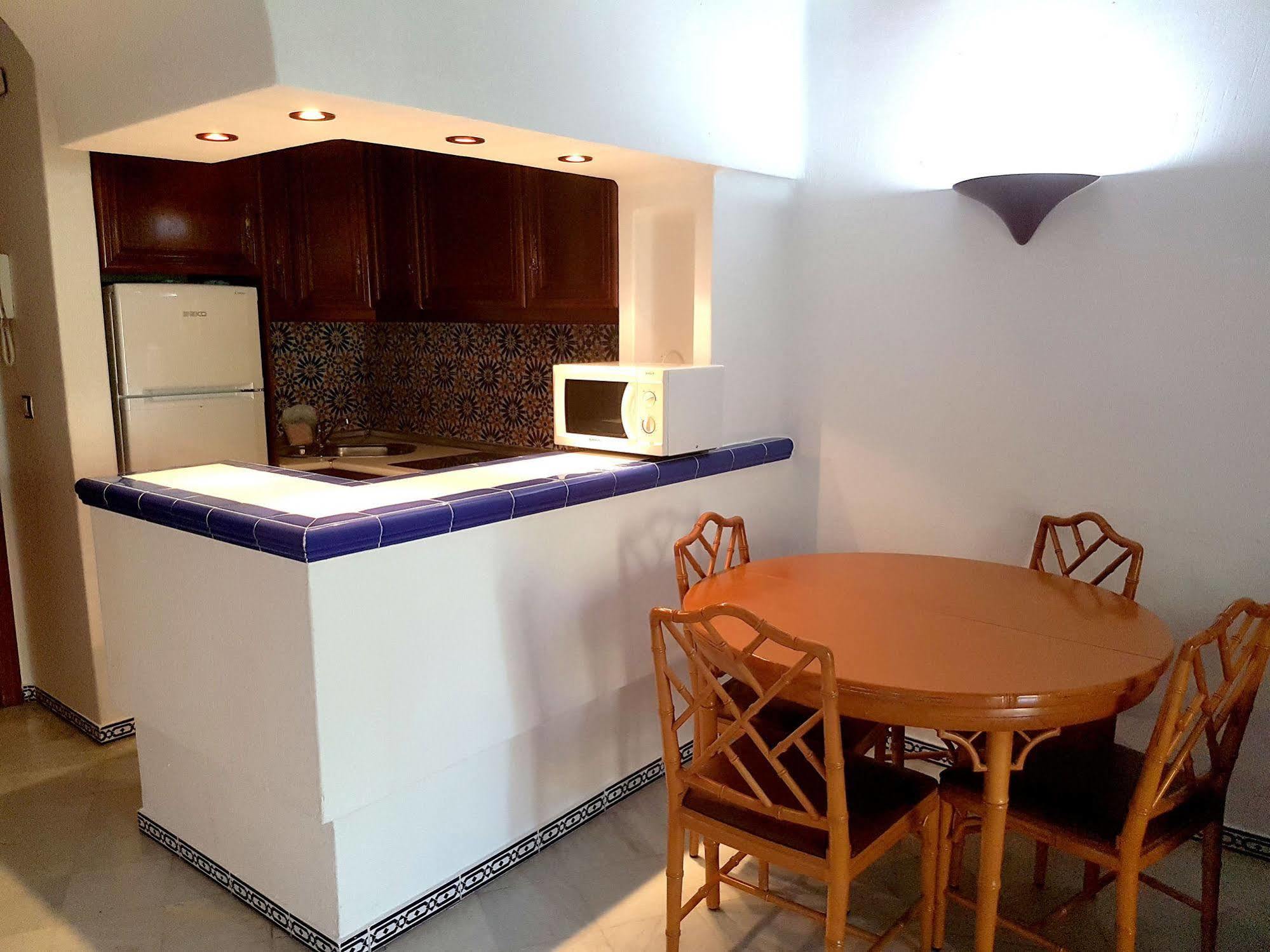 Aparthotel Ona Aldea del Mar Torrevieja Esterno foto